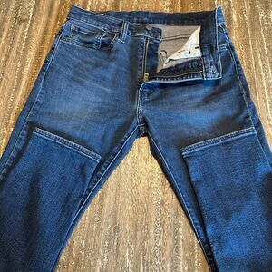 Levi’s Premium Slim Tapered Denim Jeans Dark Medium Wash Men’s Size 32W x 28L